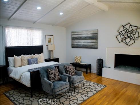 2019 Valencia , Santa Ana, CA