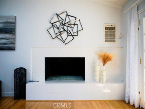 2019 Valencia , Santa Ana, CA