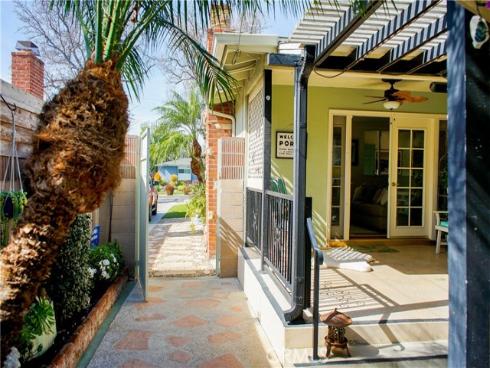 2019 Valencia , Santa Ana, CA