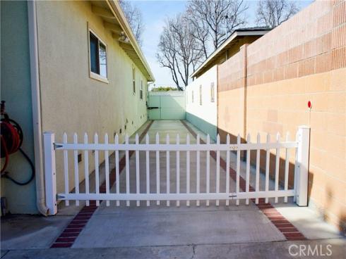 2019 Valencia , Santa Ana, CA