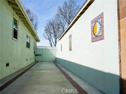 2019 Valencia , Santa Ana, CA