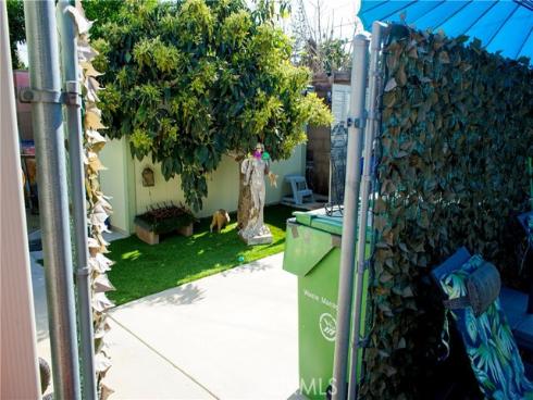 2019 Valencia , Santa Ana, CA