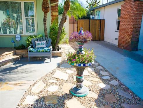 2019 Valencia , Santa Ana, CA