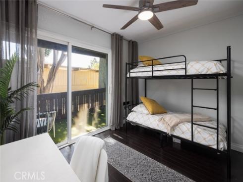 1000 W Macarthur  11  Boulevard, Santa Ana, CA