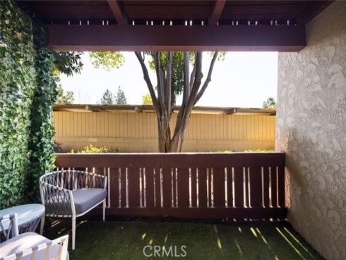 1000 W Macarthur  11  Boulevard, Santa Ana, CA