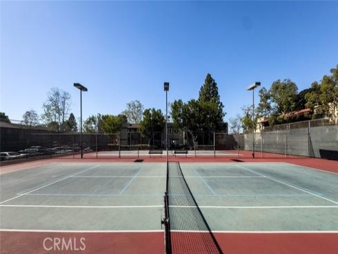 1000 W Macarthur  11  Boulevard, Santa Ana, CA