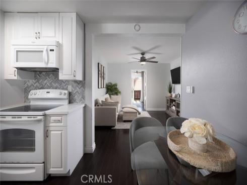 1000 W Macarthur  11  Boulevard, Santa Ana, CA