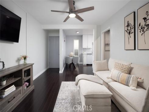 1000 W Macarthur  11  Boulevard, Santa Ana, CA