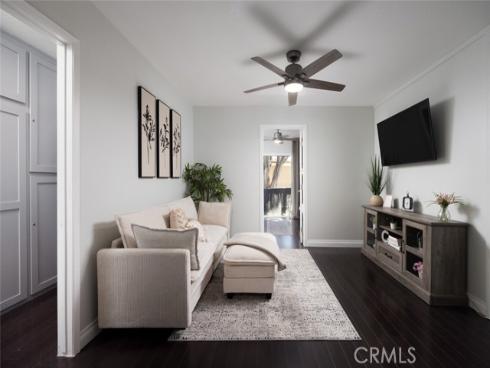 1000 W Macarthur  11  Boulevard, Santa Ana, CA