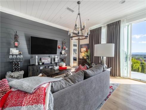 18806  Winnwood  , Santa Ana, CA