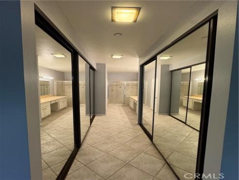 2538 W Macarthur  E , Santa Ana, CA