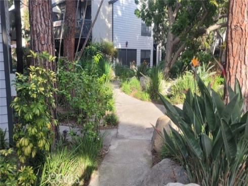 2538 W Macarthur  E , Santa Ana, CA