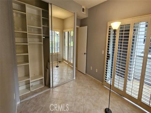 2538 W Macarthur  E , Santa Ana, CA