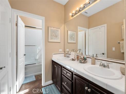 3334  S. Crawford Glen  , Santa Ana, CA