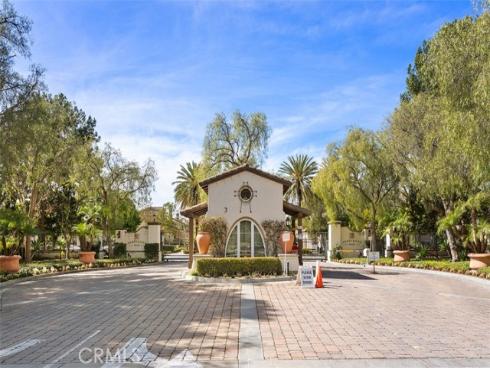 3334  S. Crawford Glen  , Santa Ana, CA