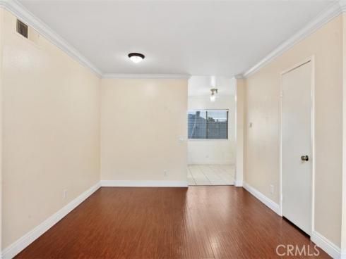 1525 S Raitt  29 , Santa Ana, CA