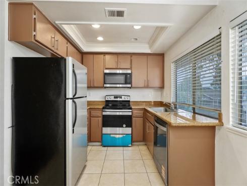 1525 S Raitt  29 , Santa Ana, CA