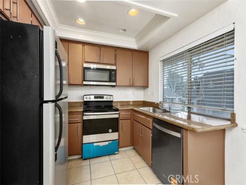 1525 S Raitt  29 , Santa Ana, CA