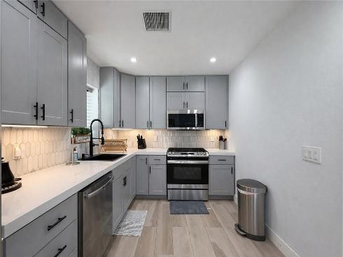 1020 N Raitt  , Santa Ana, CA