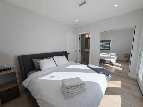 1020 N Raitt  , Santa Ana, CA