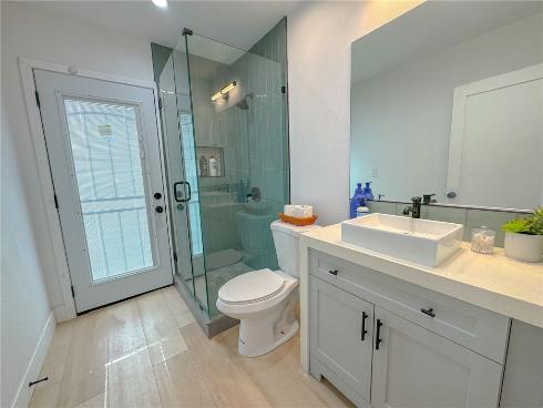 1020 N Raitt  , Santa Ana, CA