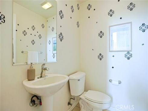 347 E Memory , Santa Ana, CA