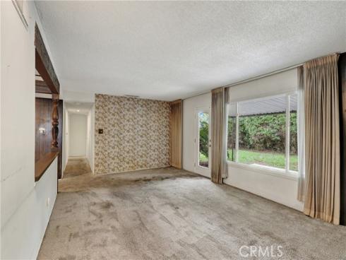 2218 Lewis Street, Santa Ana, CA