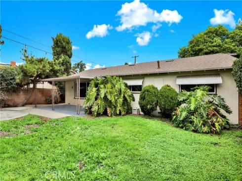 2218 Lewis Street, Santa Ana, CA