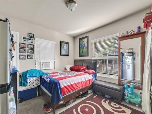 210 S Raitt , Santa Ana, CA