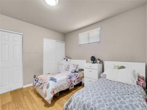 210 S Raitt , Santa Ana, CA