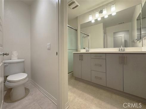 1530 W 1st  19 , Santa Ana, CA