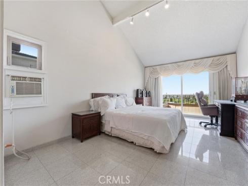 18831  Winnwood   Lane, Santa Ana, CA