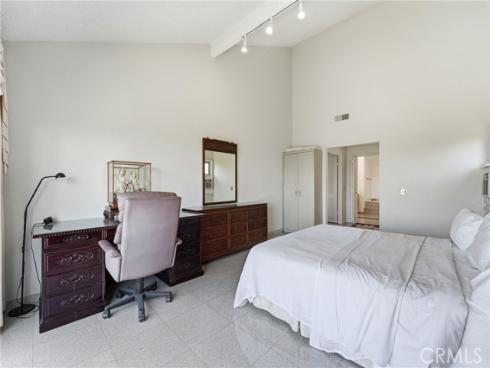 18831  Winnwood   Lane, Santa Ana, CA