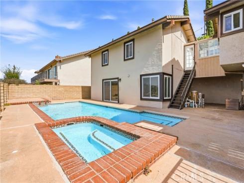 18831  Winnwood   Lane, Santa Ana, CA
