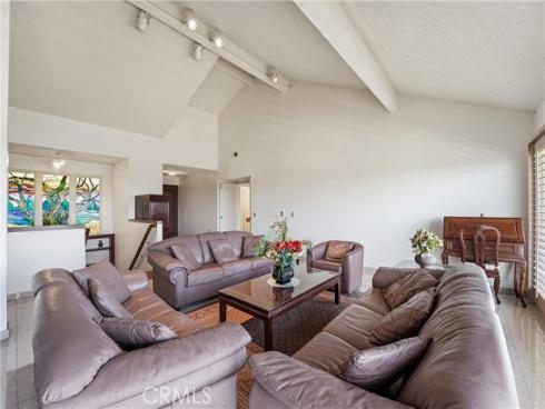 18831  Winnwood   Lane, Santa Ana, CA