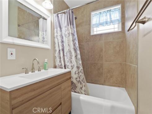 1221  Carlton  , Santa Ana, CA