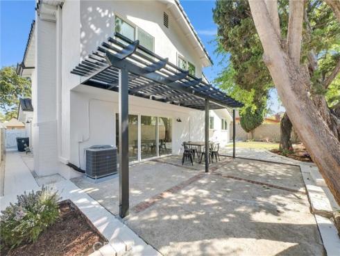 3126 S Rita   Way, Santa Ana, CA