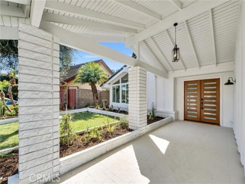 3126 S Rita   Way, Santa Ana, CA