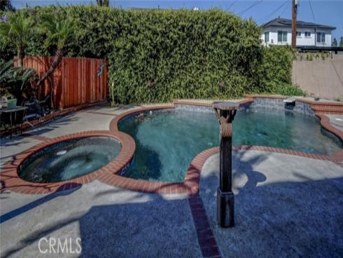 2401 E Avalon  , Santa Ana, CA