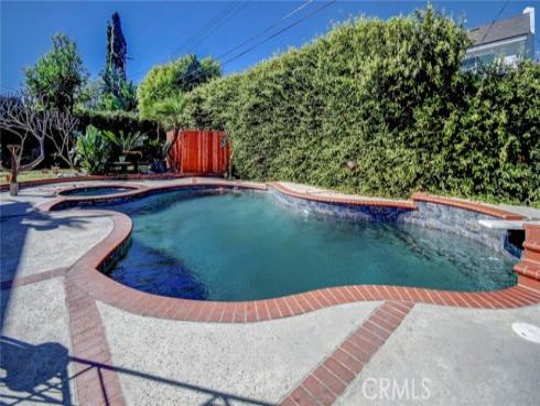 2401 E Avalon  , Santa Ana, CA