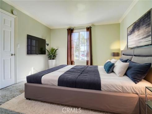 2401 E Avalon  , Santa Ana, CA