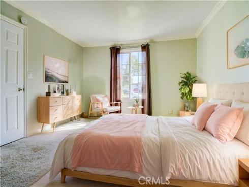 2401 E Avalon  , Santa Ana, CA