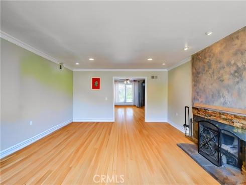 2401 E Avalon  , Santa Ana, CA