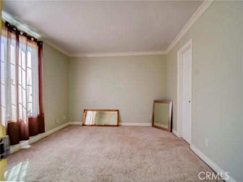 2401 E Avalon  , Santa Ana, CA