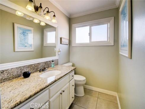 2401 E Avalon  , Santa Ana, CA