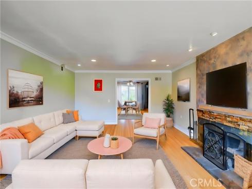 2401 E Avalon  , Santa Ana, CA