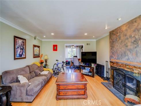 2401 E Avalon  , Santa Ana, CA