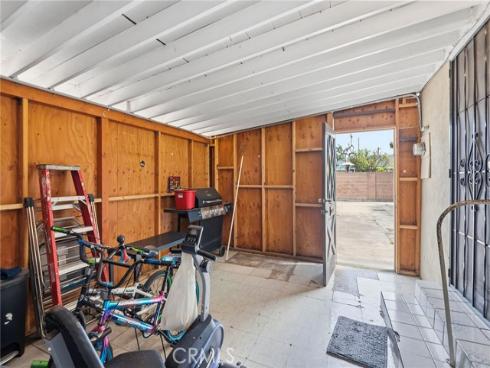 519  English  , Santa Ana, CA