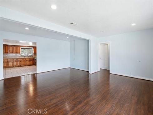 519  English  , Santa Ana, CA