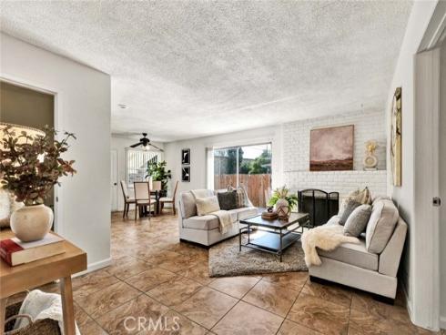 2517  Deodar   Street, Santa Ana, CA